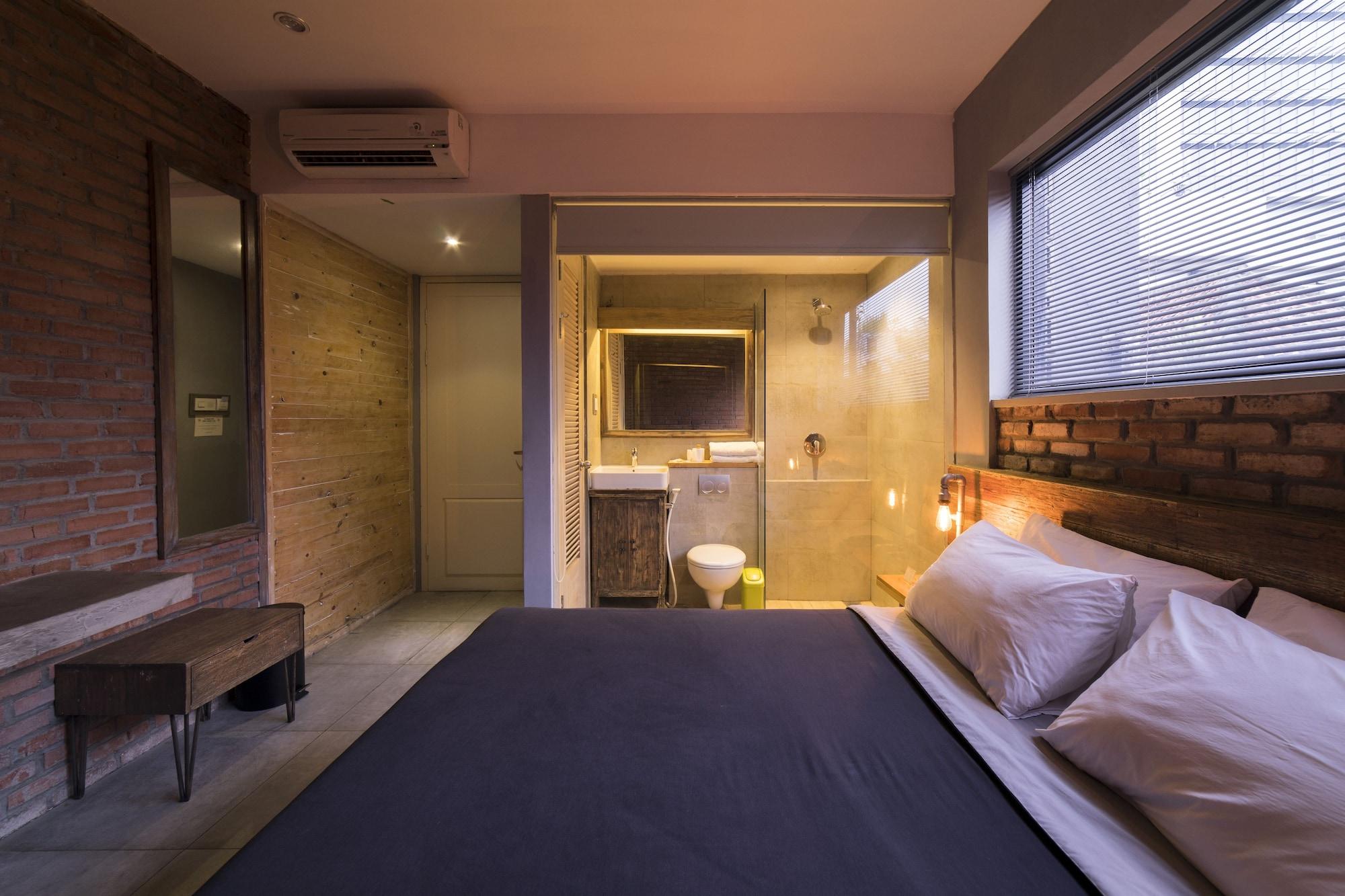 Summerbird - Bed And Brasserie Bandung Exterior photo