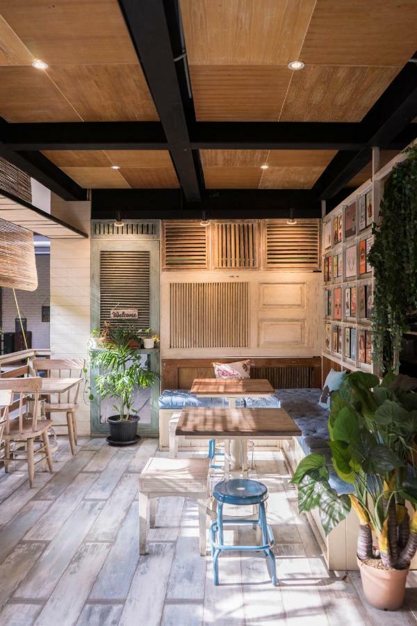 Summerbird - Bed And Brasserie Bandung Exterior photo